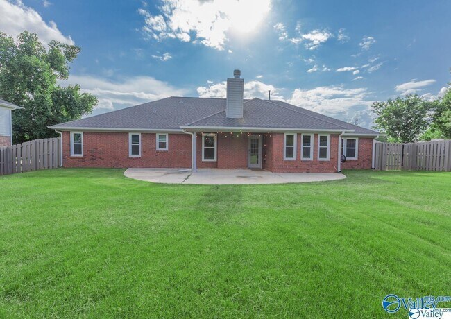 Photo - 103 Brownstone Dr