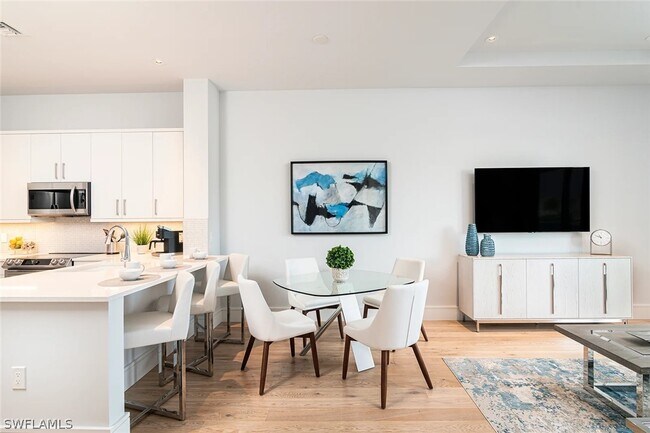 Photo - 101 8th St S Unidad 202