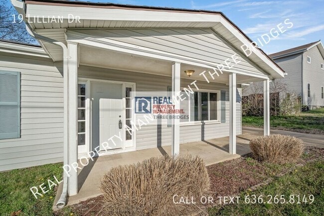 Building Photo - 19 Lillian Dr