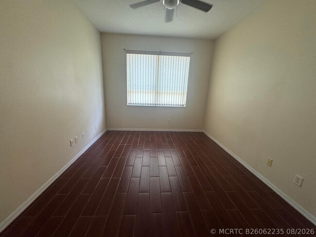 Photo - 981 NW Tuscany Dr