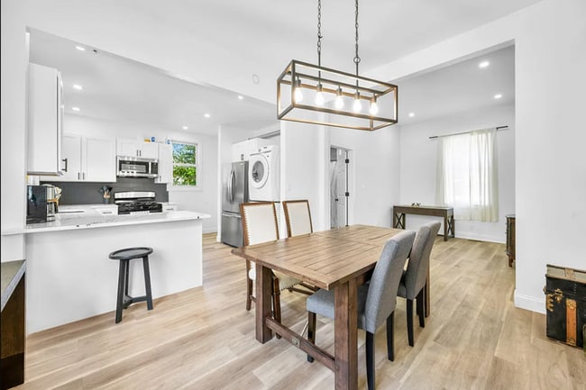 Photo - 906 Villa Ave