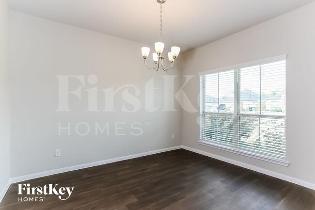 Photo - 7215 Victorville Dr
