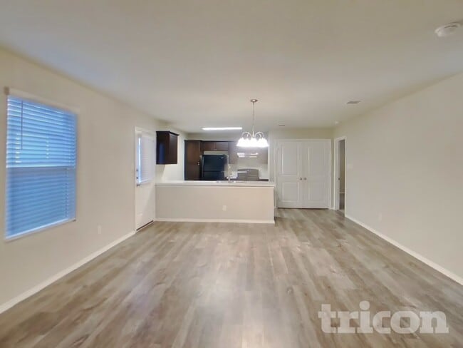 Photo - 8718 Segura Wy