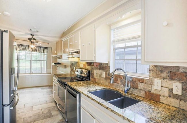 Photo - 2300 Gunpowder Rd