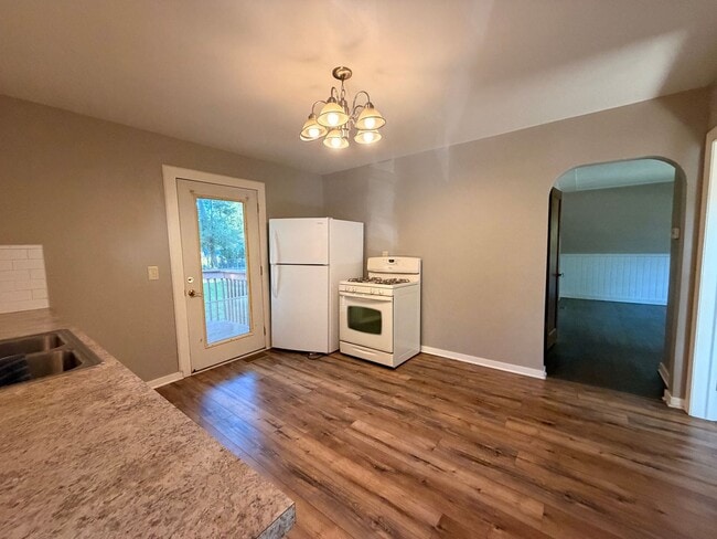 446 Fontenelle St SE