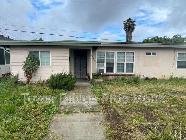 Building Photo - 2841 Taft St