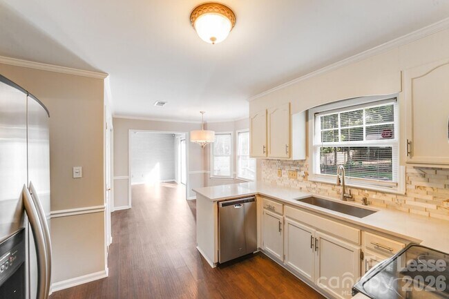 Photo - 2000 Mill House Ln