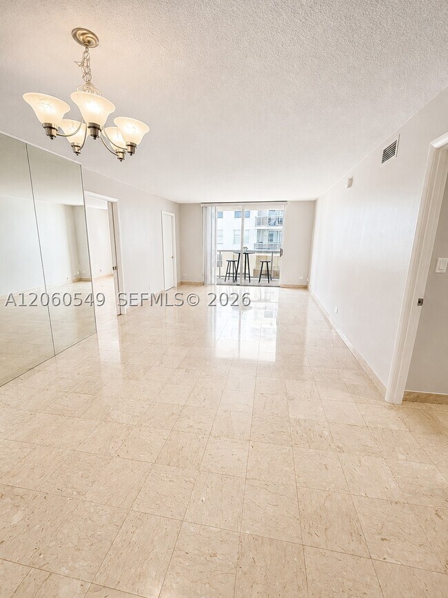 Photo - 6039 Collins Ave Unit 516