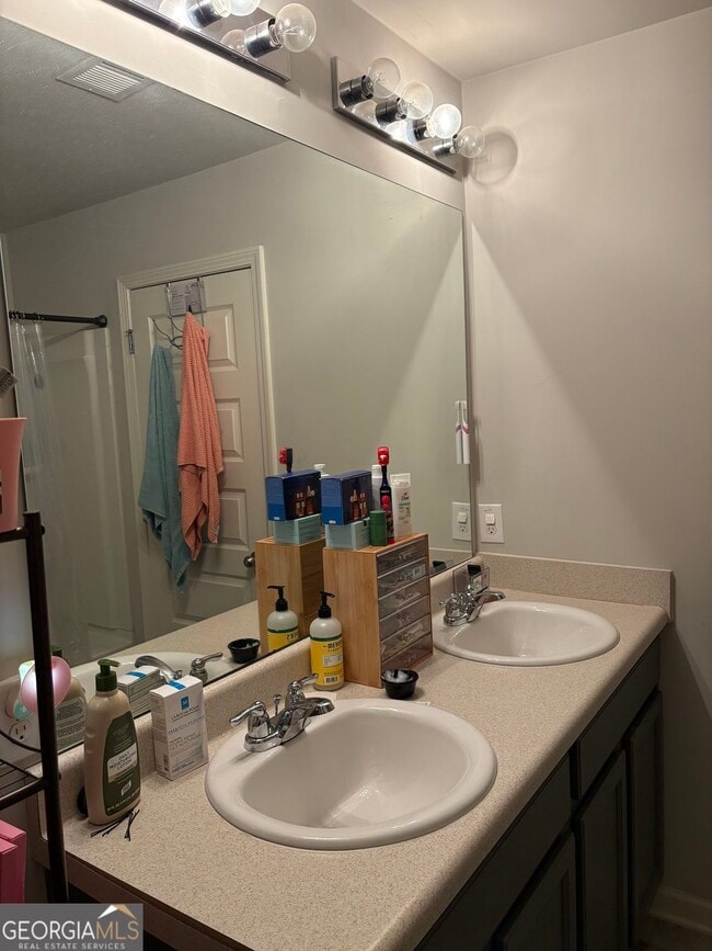 Photo - 2496 Piering Dr