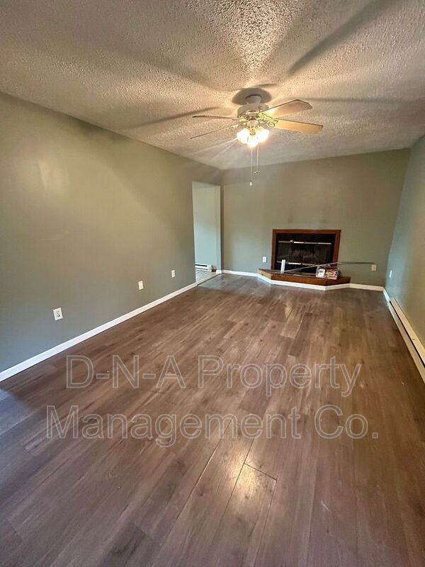 Photo - 5081 Pine Ridge Rd N
