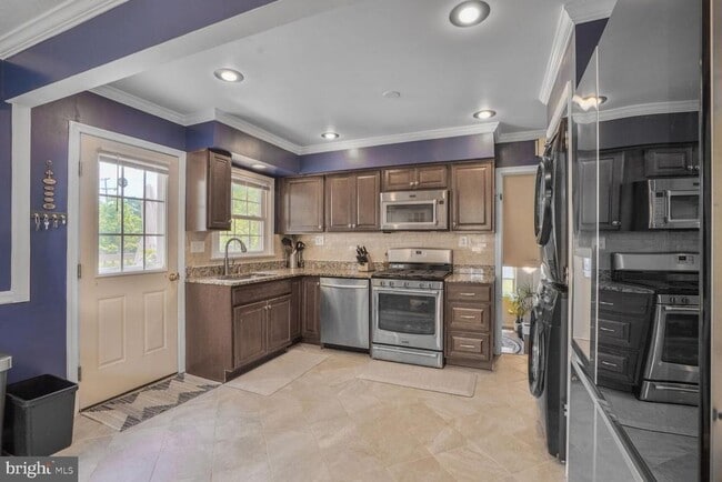 Photo - 7039 Calamo St