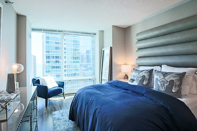 Photo - 340 E Ohio St