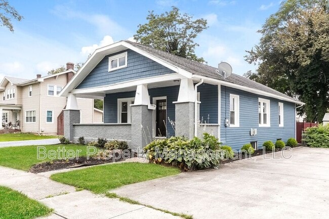 Building Photo - 64 N Myrtle St Rental