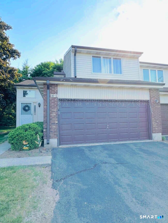 Building Photo - 16 Arthur Dr Unit 1