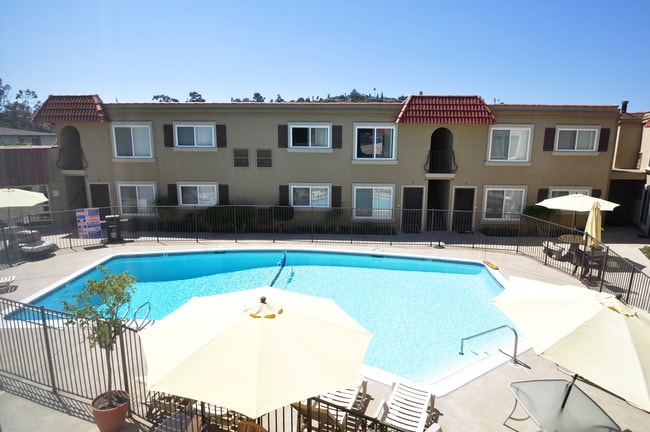 Crestview Apartments For Rent in La Mesa, CA