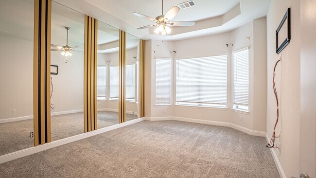 Photo - 2507 Henley Wy