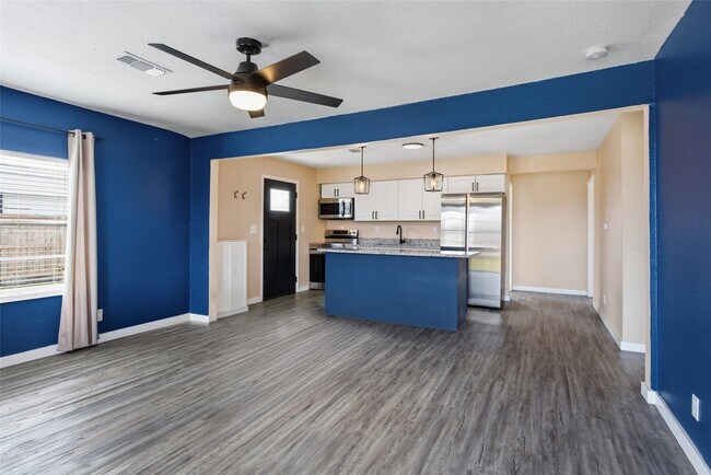 Photo - 7720 Avenue E