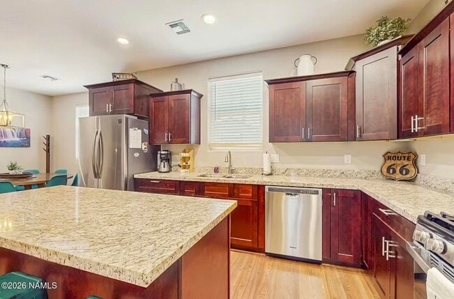 Photo - 2561 W Cripple Creek Dr