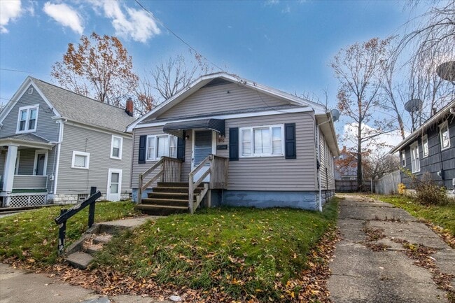 Photo - 902 Cole Ave