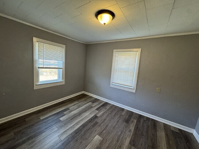 Photo - Charming 2-Bedroom Haven on Tribble Street – Your Cozy Retreat Awaits in Seneca!