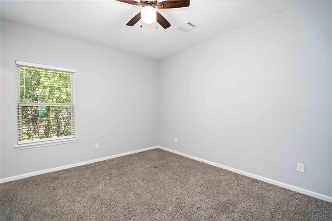 Building Photo - 5105 Southwind St Rental