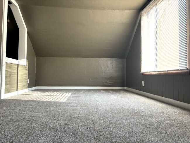 Photo - 516 W Wescott Ave