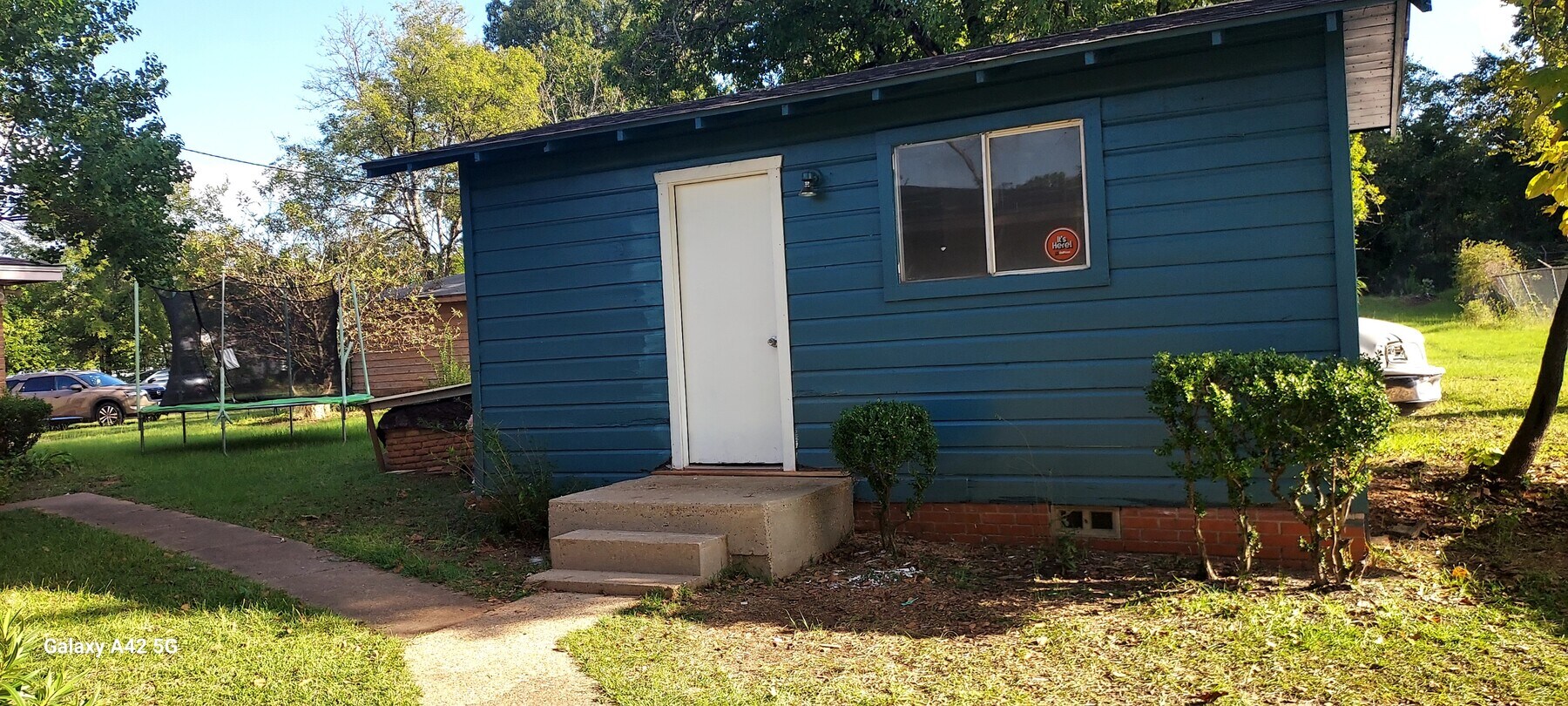 Photo - 825 ENE Loop 323