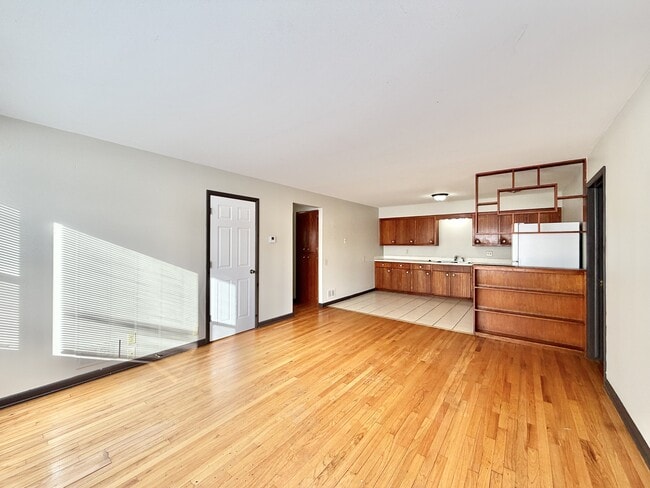 Photo - 2113 Lake Point Dr Unit 3