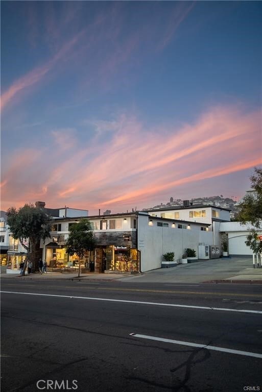 Building Photo - 577 Ramona Ave Unit E