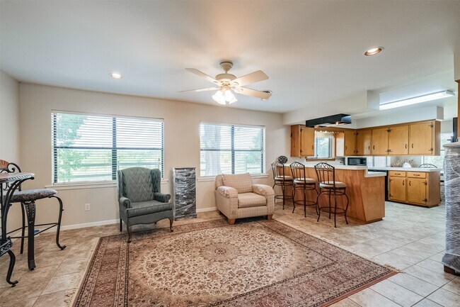 Photo - 18211 Mueschke Rd