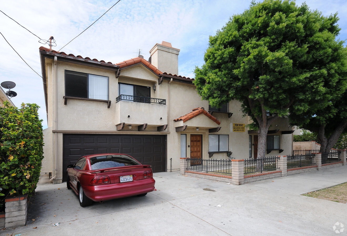 555 W. 20th St. - 555 W. 20th St.