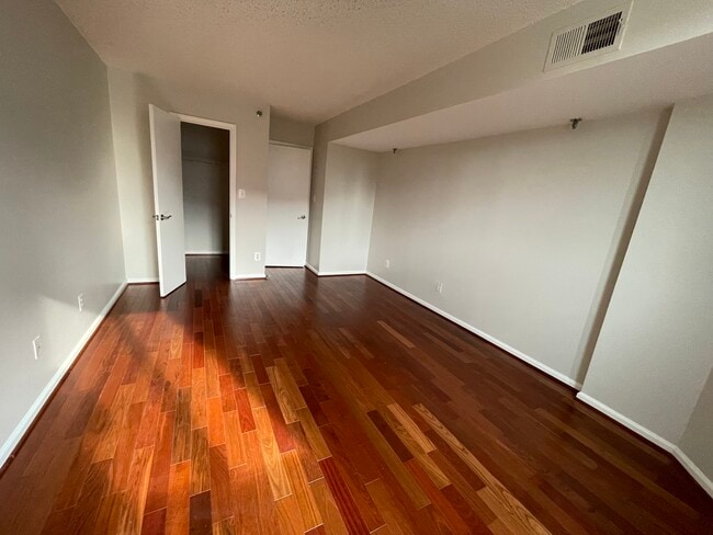 Photo - 1024 N Utah St Unidad 518