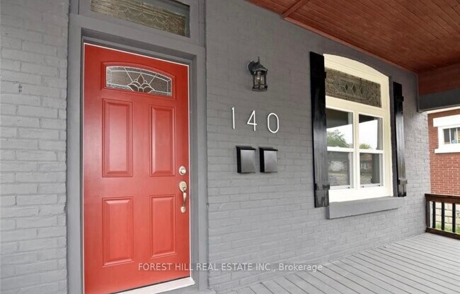 Photo - 140 Adelaide St N Unit Main