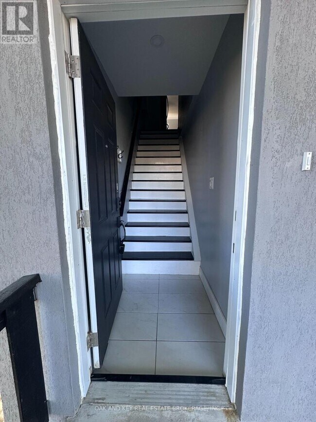 Photo - 6 Lapp St Unit UPPER
