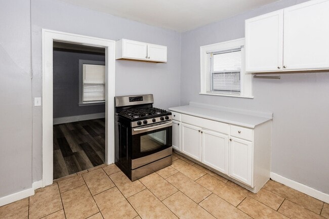 Photo - 1561 E 204th St