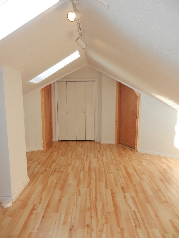 Photo - 632 S Loomis Ave Unidad B