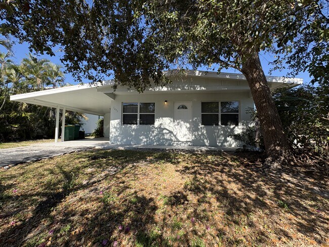 Photo - 1093 Hollygate Ln