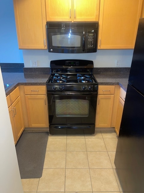 Kitchen - 800 4th St SW Unit S503