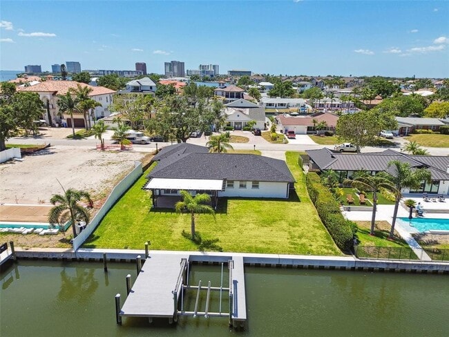 Photo - 3913 Fontainebleau Dr