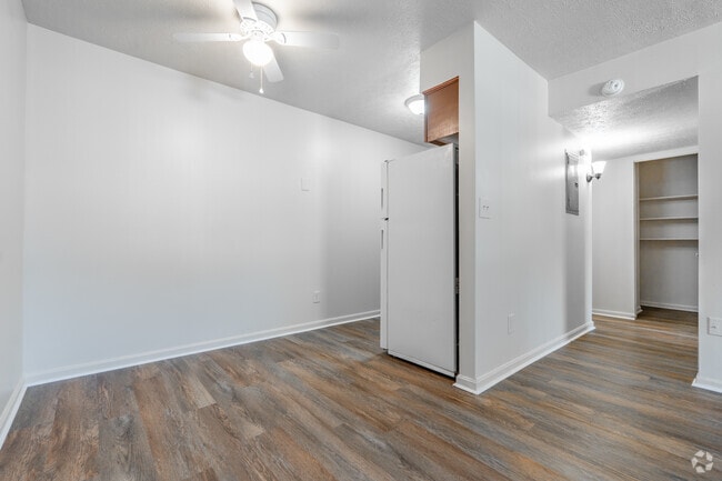 1 habitación, 1 baño - Comedor
