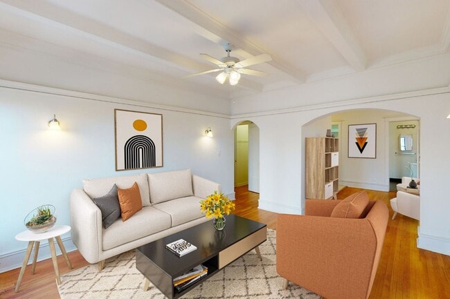 Photo - 5474-5480 S. Hyde Park Boulevard