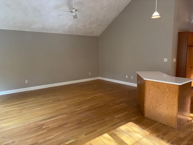 Photo - 13 Meadowbrook Rd