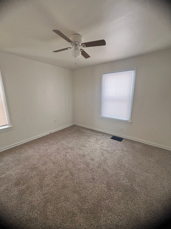 Photo - 622 Cranberry St