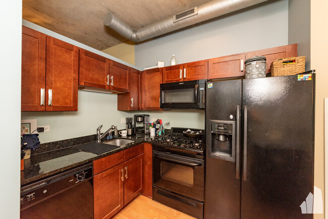 Photo - 700 N Larrabee St Condo