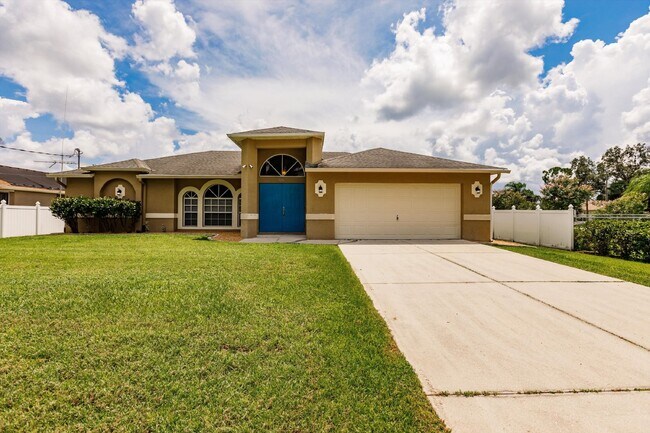 "Charming 3-Bedroom Home with 2 Full Baths and Spacious 2537 Sq Ft in North Port, FL!"
