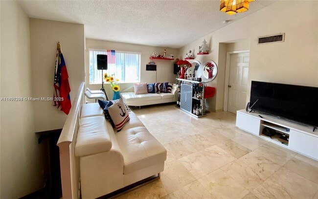 Photo - 8039 Lake Dr Unit 201