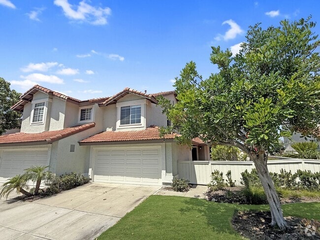 Building Photo - Beautiful 3B/2.5BA Home in Sorrento Valley...