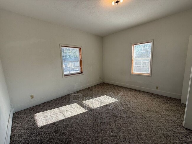 Photo - 102 S Connor Ave