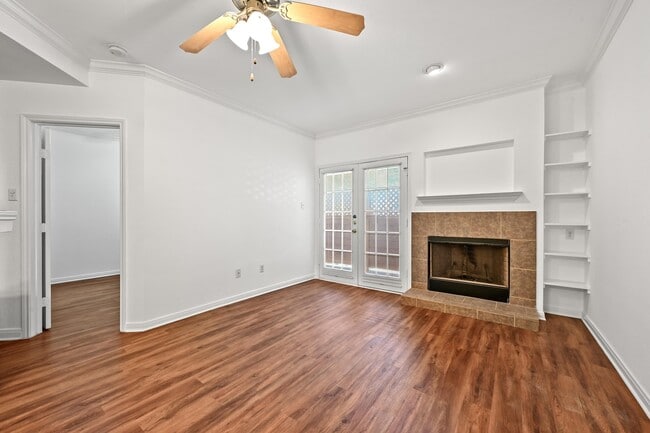 Photo - 3111 Tom Green St