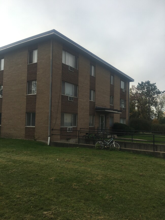 Photo - 500 E Thomas St Apartments